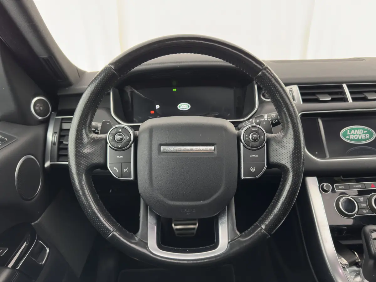 3.0 SDV6 Autobiography Dynamic Aut. *PANO | LEATHER | XENON | DIGI-COCKPIT | HEATED-COMFORTSEATS | CAMERA | NAVI-FULLMAP | PRIVACY-GLASS | AIRSUSPENSION | HEAD-UP | ECC | SHIFTPADDLES | PDC 
