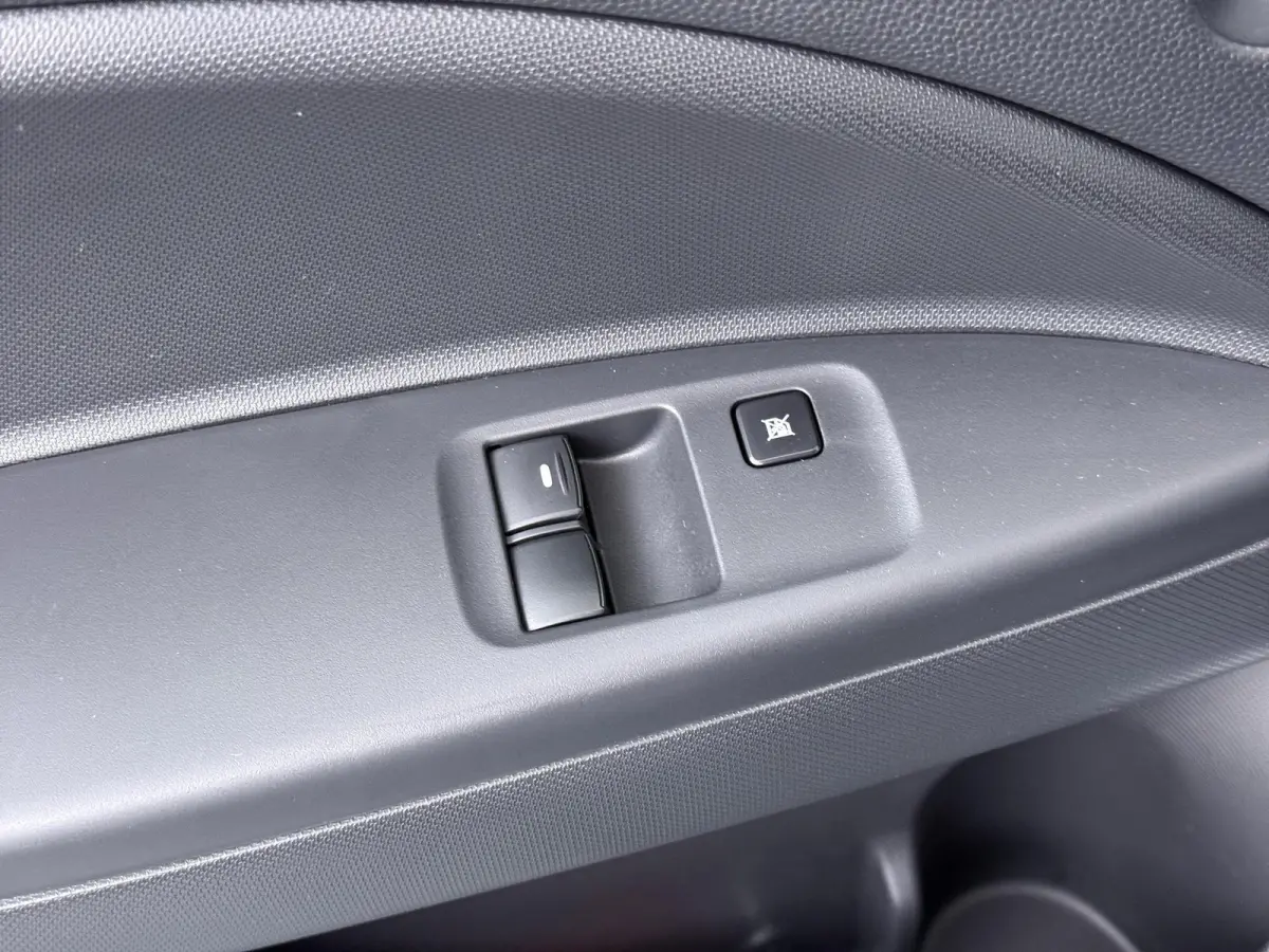 1.2 Connect+ | Apple Carplay/Android Auto | Airco |