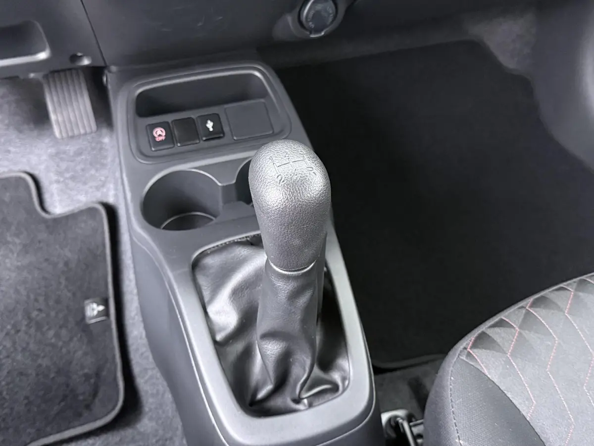 1.2 Connect+ | Apple Carplay/Android Auto | Airco |