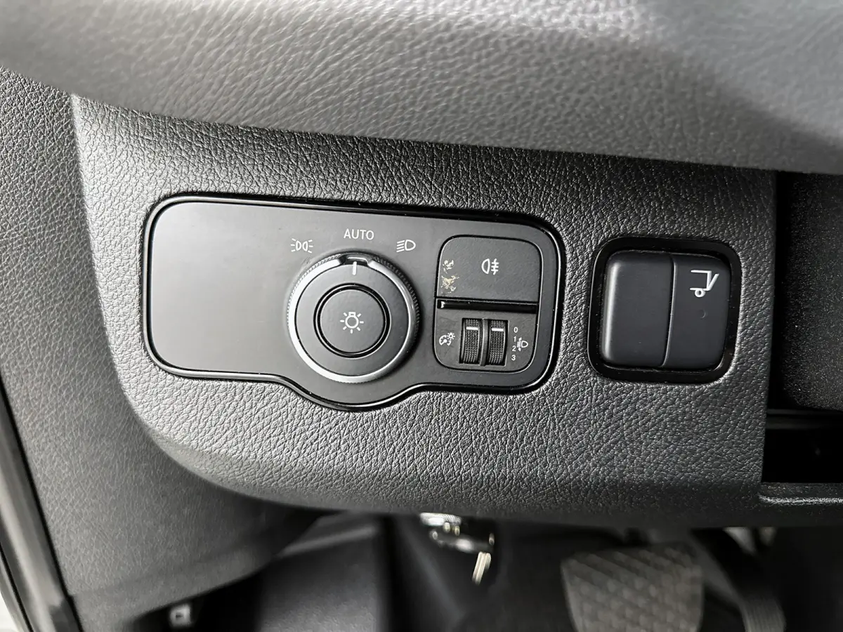 519 CDI BE Trekker N1 7 TON Automaat Navigatie Dubbel lucht Cruise control Airco Euro 6