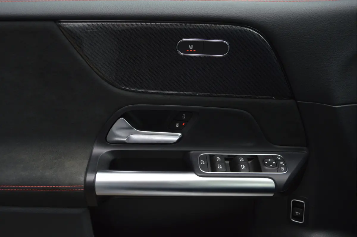 180 Business Solution AMG | PANO | CAMERA | CARPLAY |