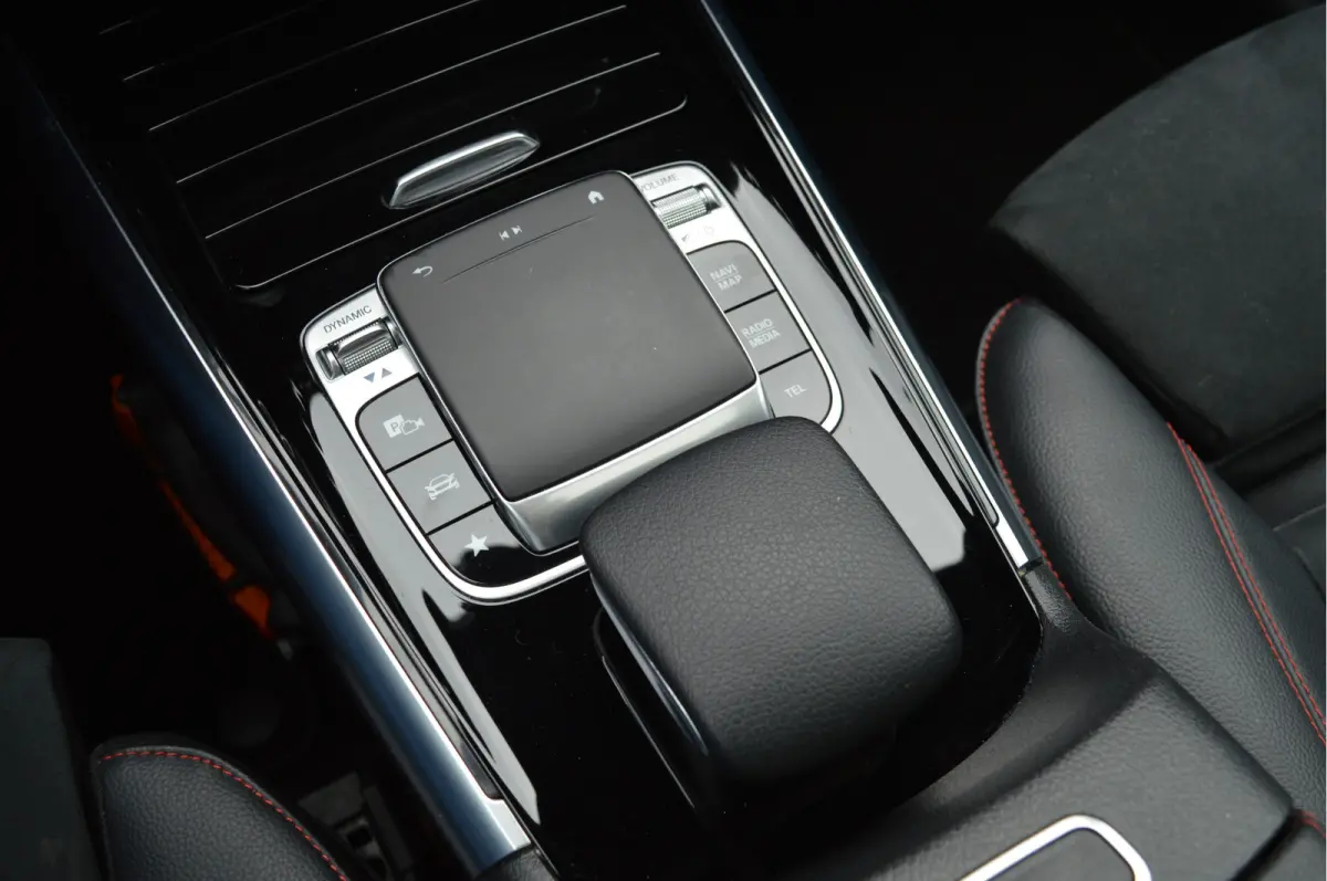 180 Business Solution AMG | PANO | CAMERA | CARPLAY |