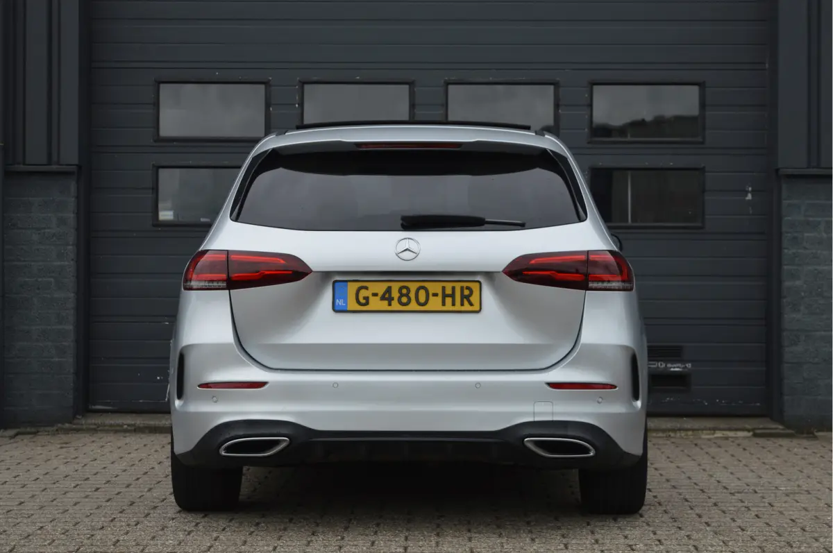 180 Business Solution AMG | PANO | CAMERA | CARPLAY |
