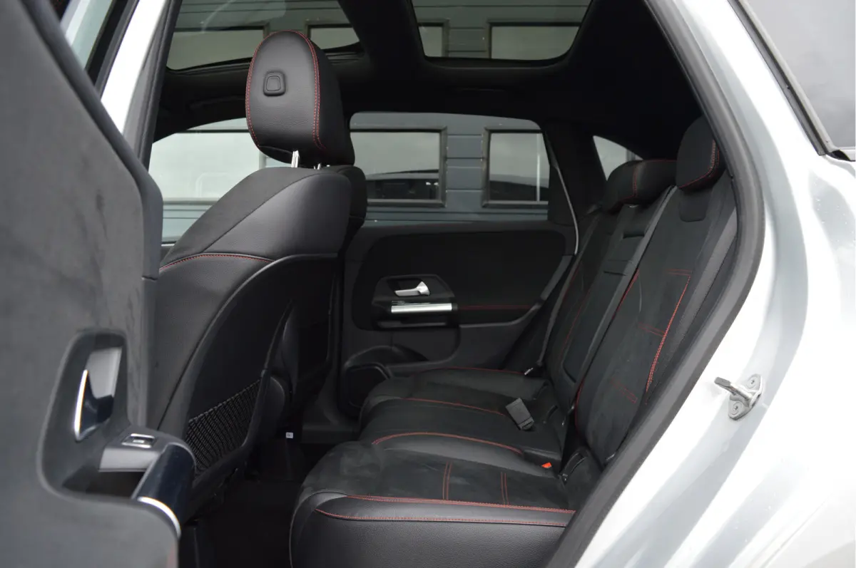 180 Business Solution AMG | PANO | CAMERA | CARPLAY |