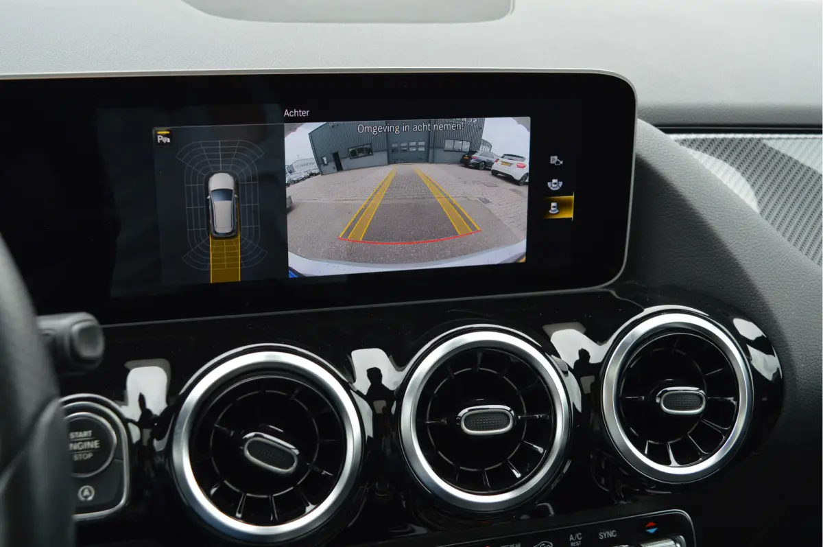 180 Business Solution AMG | PANO | CAMERA | CARPLAY |