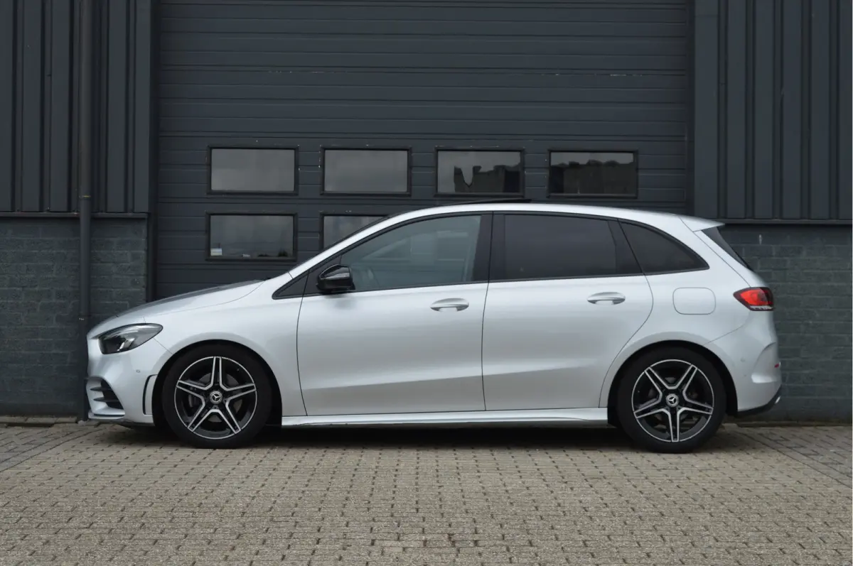 180 Business Solution AMG | PANO | CAMERA | CARPLAY |