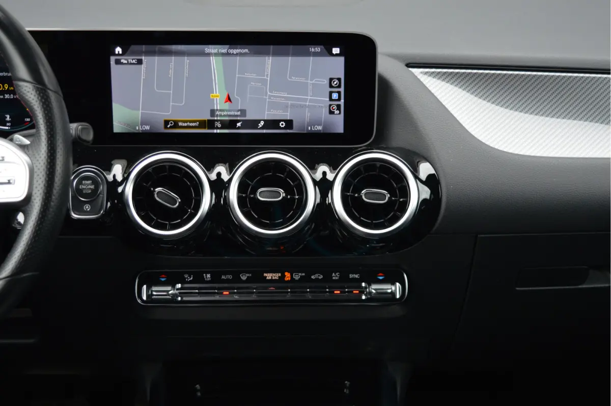 180 Business Solution AMG | PANO | CAMERA | CARPLAY |