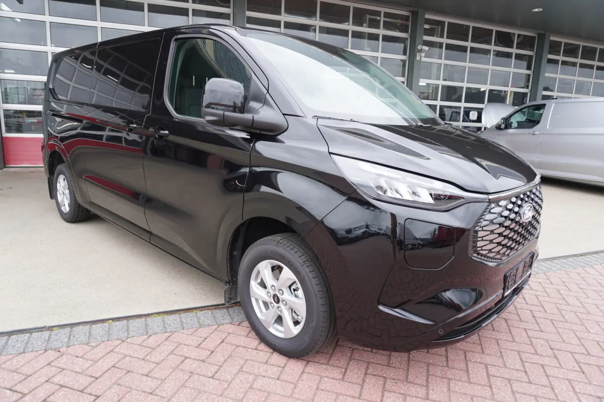 Cust. 340 L2H1 Limited 71 kWh 218PK Automaat nr. V087 | Airco | Adap.Cruise | Navi | camera