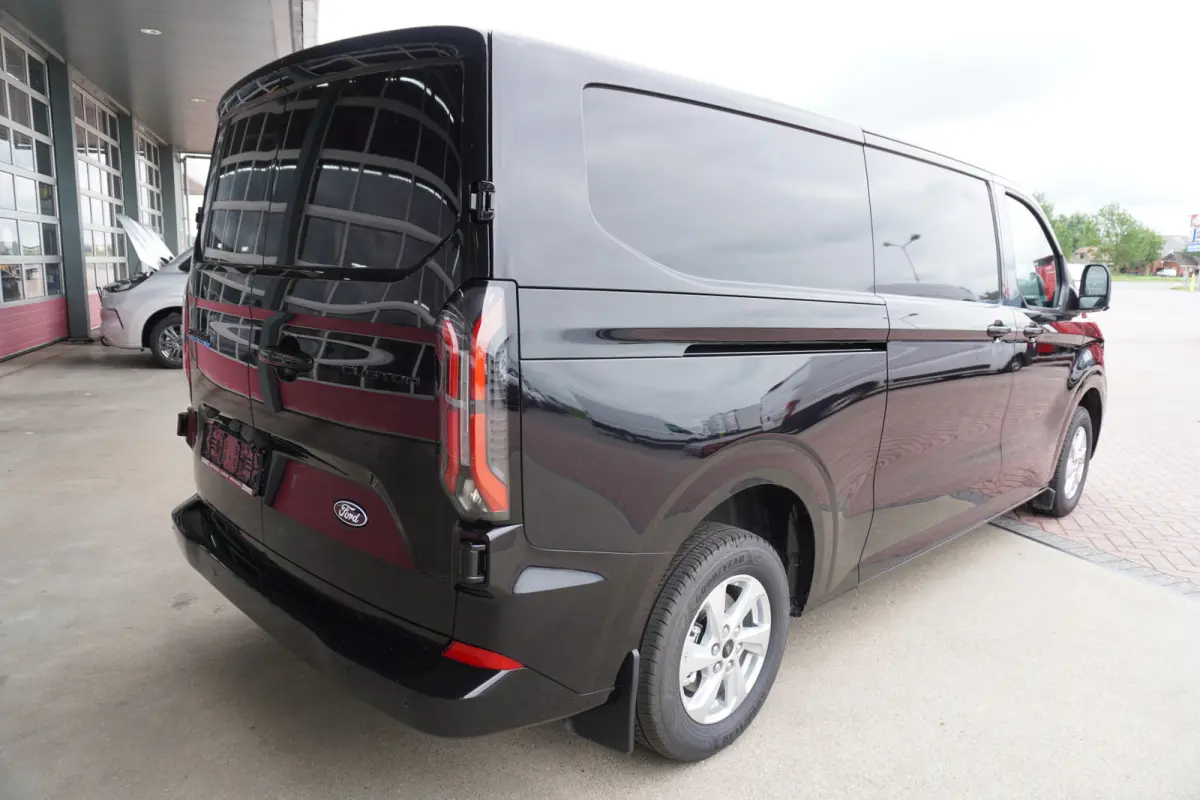 Cust. 340 L2H1 Limited 71 kWh 218PK Automaat nr. V087 | Airco | Adap.Cruise | Navi | camera