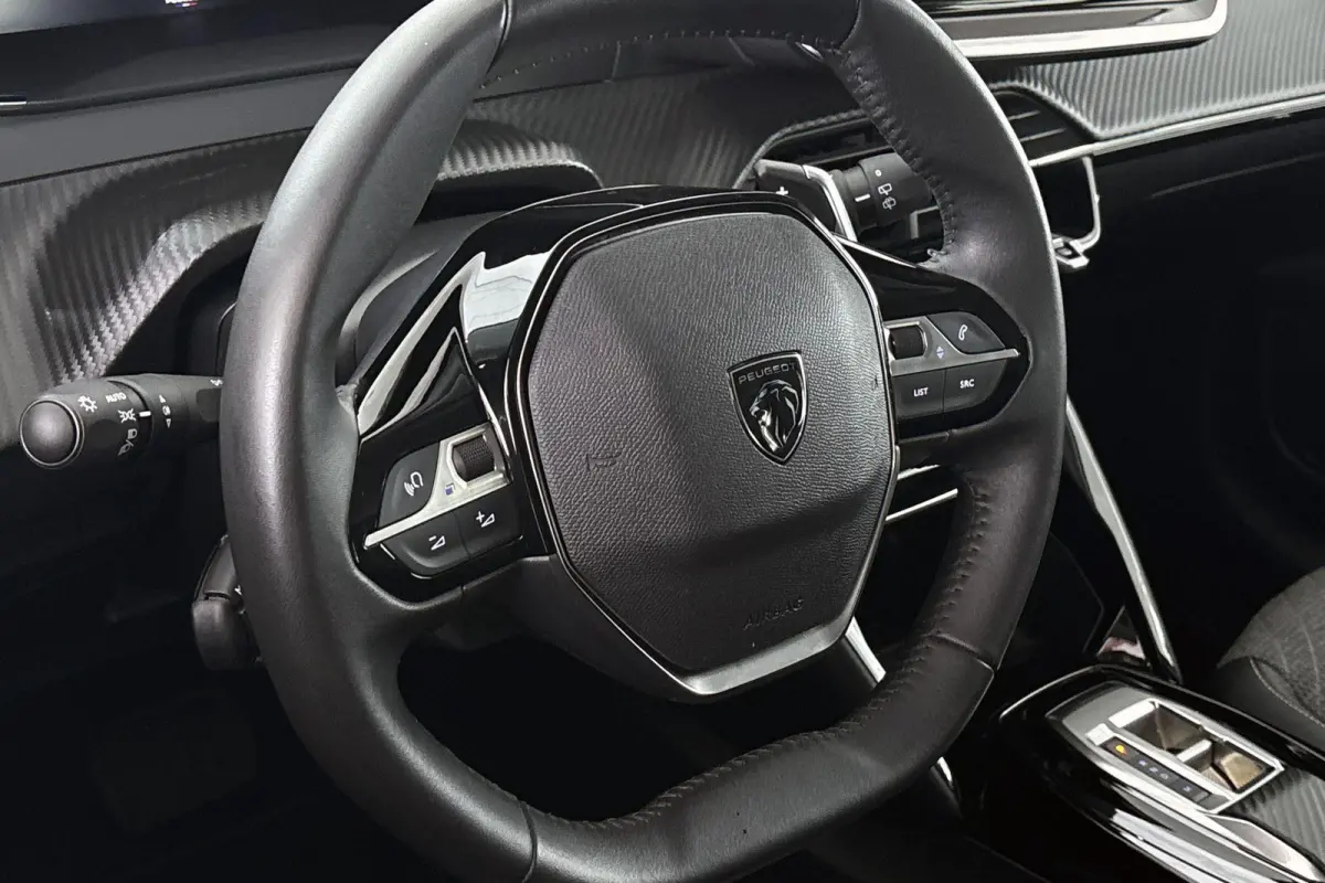 1.2 Hybrid 100 e-DCS6 Allure Apple CarPlay Climate Control