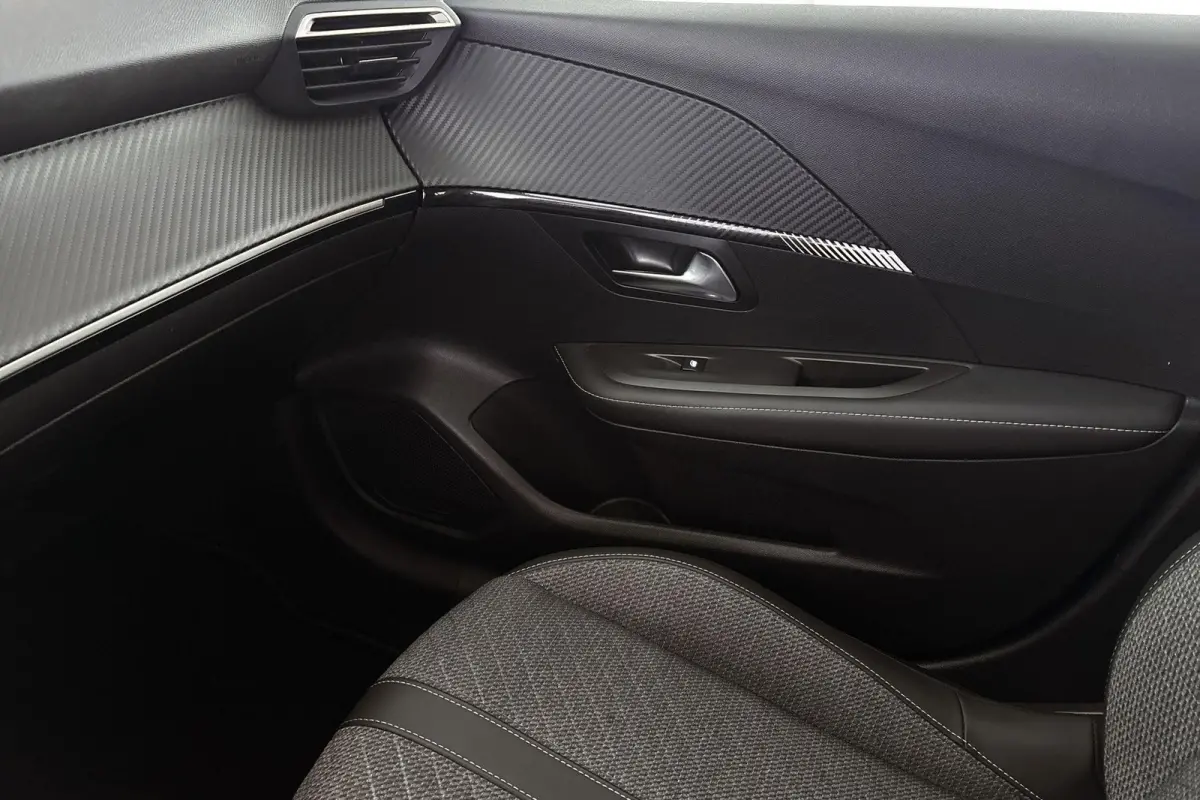 1.2 Hybrid 100 e-DCS6 Allure Apple CarPlay Climate Control