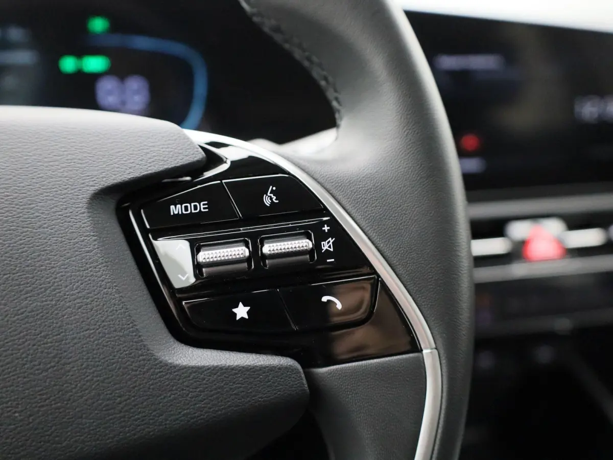 1.6 GDi PHEV DynamicPlusLine | Achteruitrijcamera | Navigatie | Cruise Control | Lane Assist |