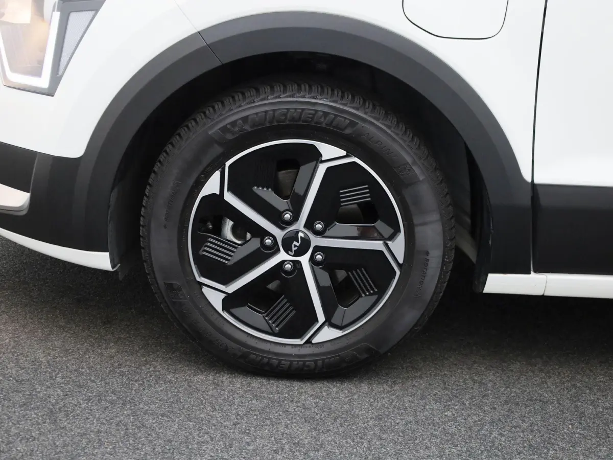 1.6 GDi PHEV DynamicPlusLine | Achteruitrijcamera | Navigatie | Cruise Control | Lane Assist |