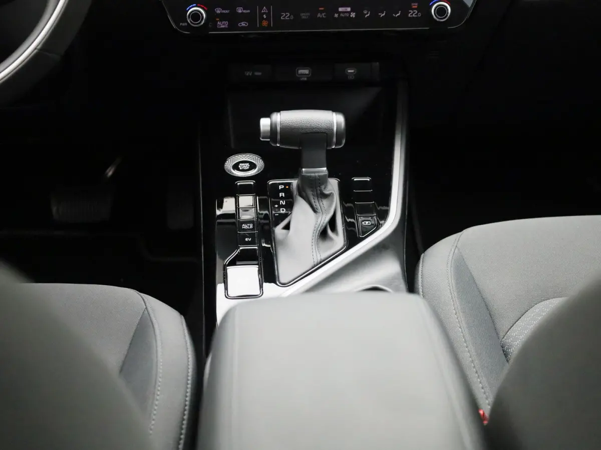 1.6 GDi PHEV DynamicPlusLine | Achteruitrijcamera | Navigatie | Cruise Control | Lane Assist |