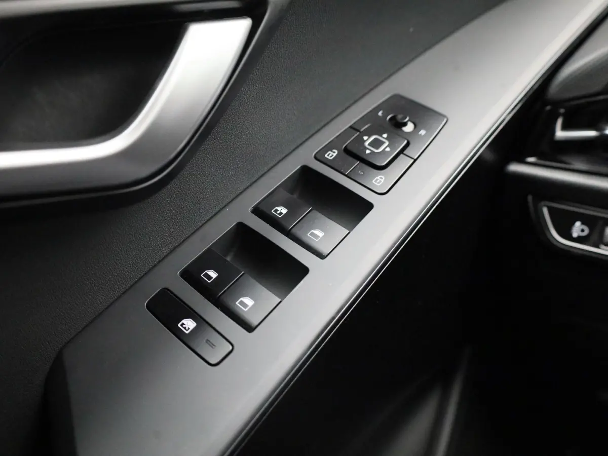 1.6 GDi PHEV DynamicPlusLine | Achteruitrijcamera | Navigatie | Cruise Control | Lane Assist |