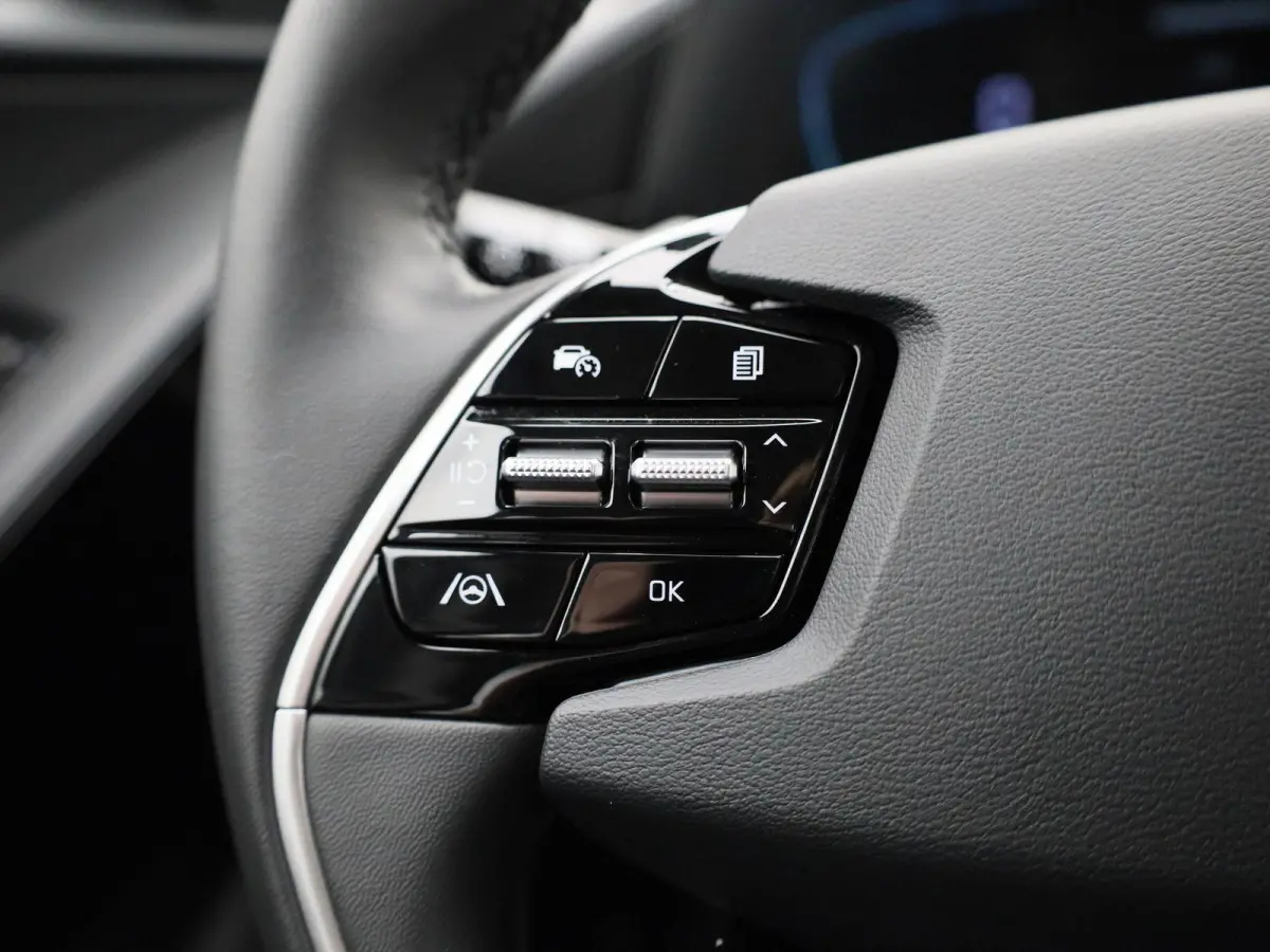1.6 GDi PHEV DynamicPlusLine | Achteruitrijcamera | Navigatie | Cruise Control | Lane Assist |