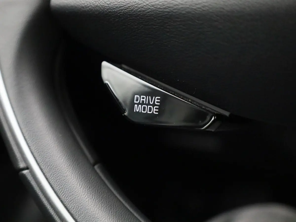 1.6 GDi PHEV DynamicPlusLine | Achteruitrijcamera | Navigatie | Cruise Control | Lane Assist |