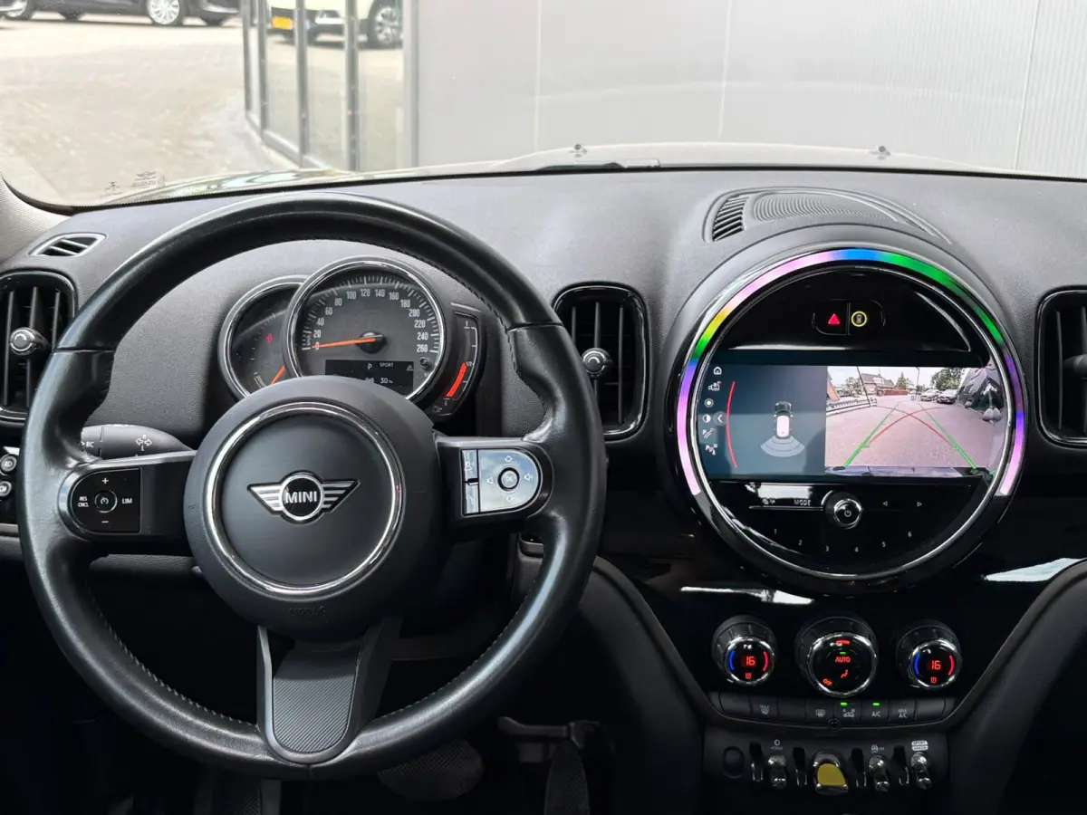 1.5 Cooper ALL4 Chili Plug-in-Hybrid/Camera/Navigatie/Full-LED/Parkeerhulp