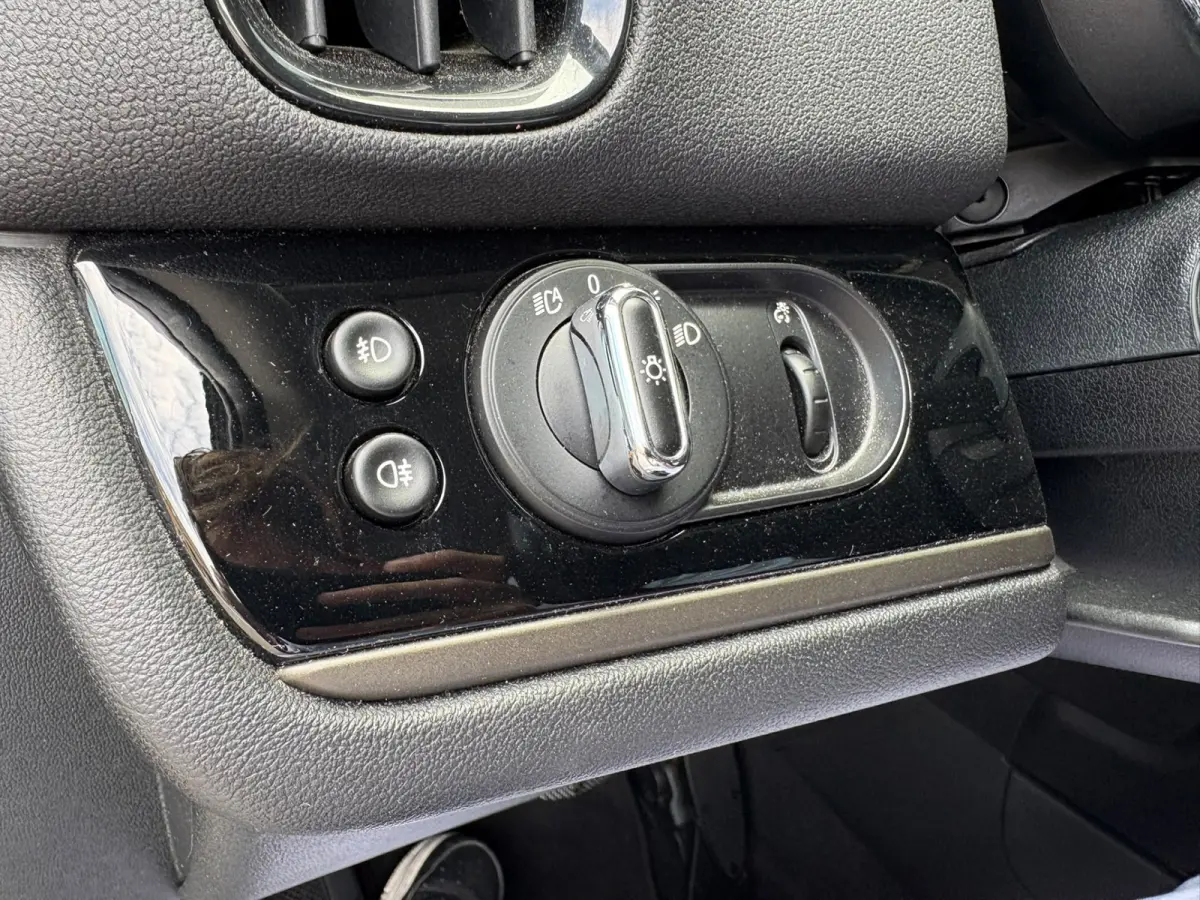 1.5 Cooper ALL4 Chili Plug-in-Hybrid/Camera/Navigatie/Full-LED/Parkeerhulp