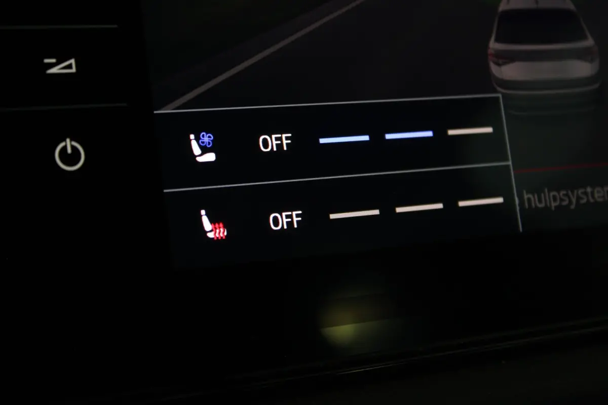 1.5 TSI Sportline Business Facelift | Trekhaak | Camera | Memory | Virtual Cockpit | LED Matrix | Carplay | Keyless | Stoelverw./venti | 20" LMV | PDC V+A