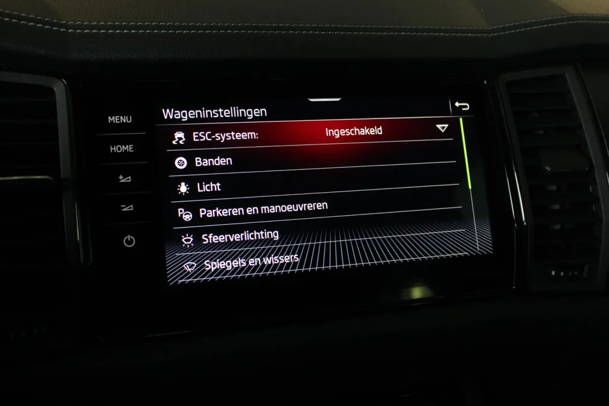 1.5 TSI Sportline Business Facelift | Trekhaak | Camera | Memory | Virtual Cockpit | LED Matrix | Carplay | Keyless | Stoelverw./venti | 20" LMV | PDC V+A
