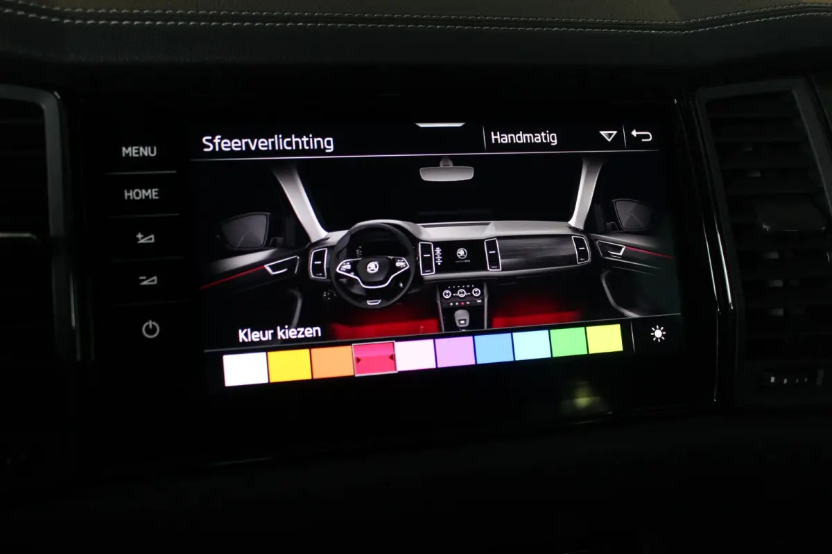 1.5 TSI Sportline Business Facelift | Trekhaak | Camera | Memory | Virtual Cockpit | LED Matrix | Carplay | Keyless | Stoelverw./venti | 20" LMV | PDC V+A
