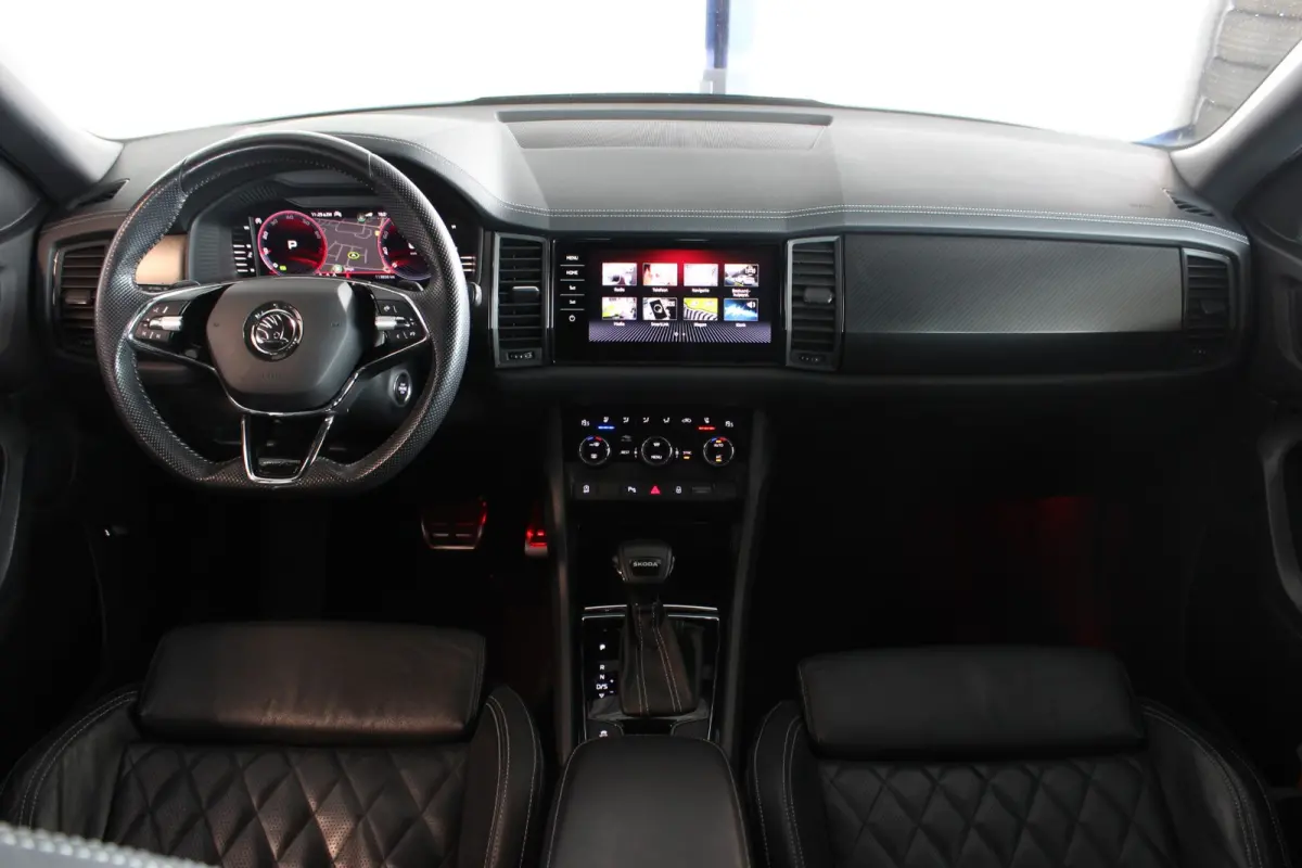 1.5 TSI Sportline Business Facelift | Trekhaak | Camera | Memory | Virtual Cockpit | LED Matrix | Carplay | Keyless | Stoelverw./venti | 20" LMV | PDC V+A