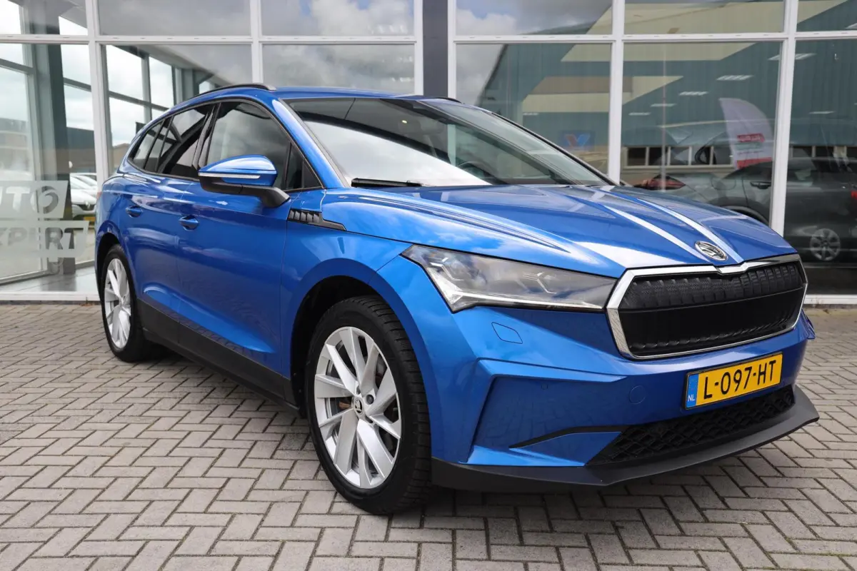 60 First Edition|SOH 93%|Camera|Stoel/Stuurverwarming|Trekhaak|Apple carplay/Android auto|