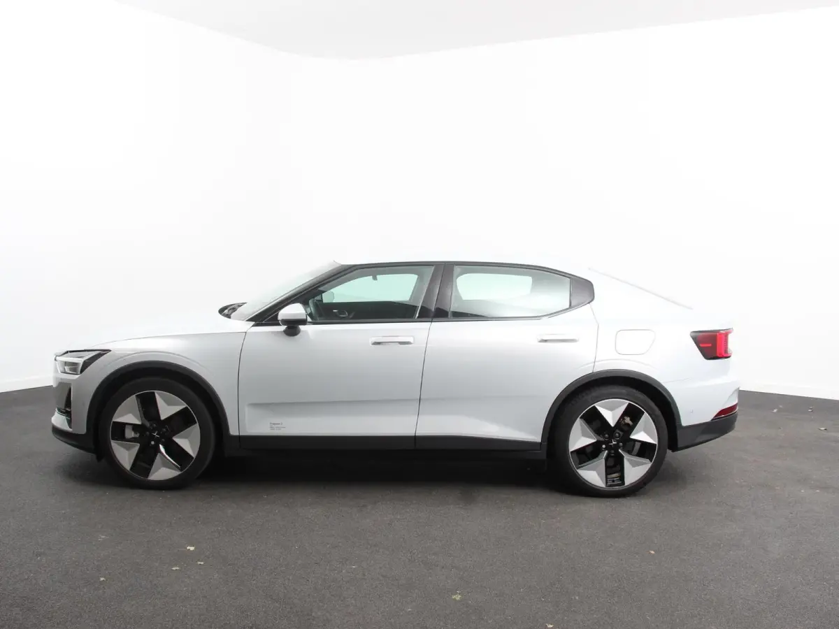Standard Range Single Motor 63kWh SOH 94 % Climate control Cruise control Parkeersensoren Camera Voorstoelen verwarmd Apple Carplay/ Android Auto