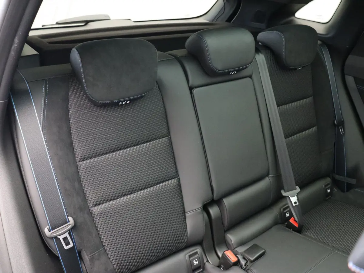 E-Tech full hybrid 200pk esprit Alpine | Vijf jaar garantie | Panoramisch dak | Harman Kardon | All season banden |