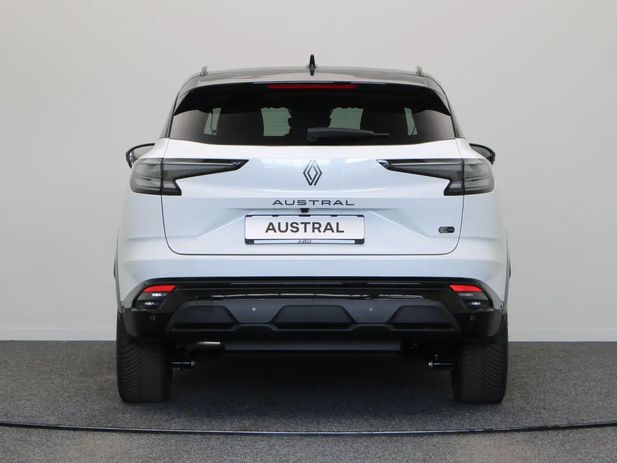 E-Tech full hybrid 200pk esprit Alpine | Vijf jaar garantie | Panoramisch dak | Harman Kardon | All season banden |