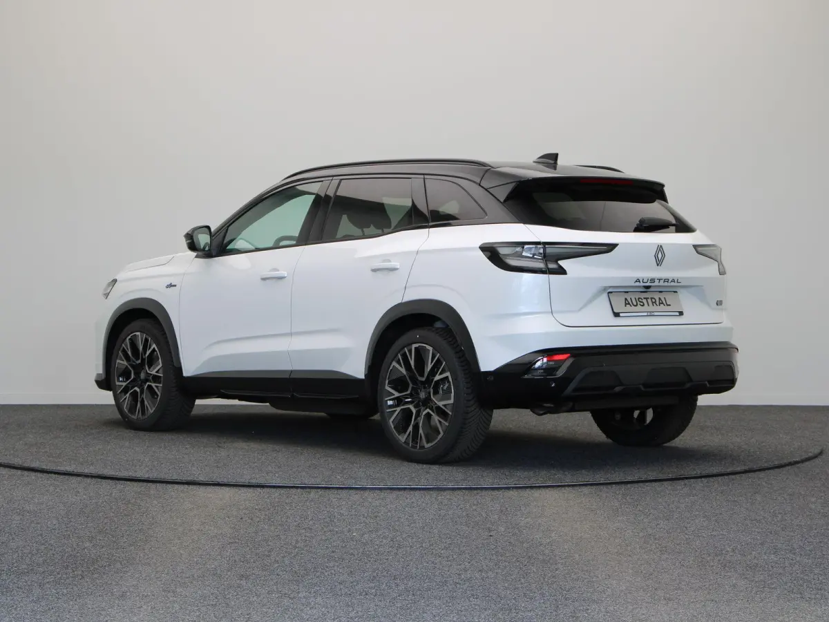 E-Tech full hybrid 200pk esprit Alpine | Vijf jaar garantie | Panoramisch dak | Harman Kardon | All season banden |