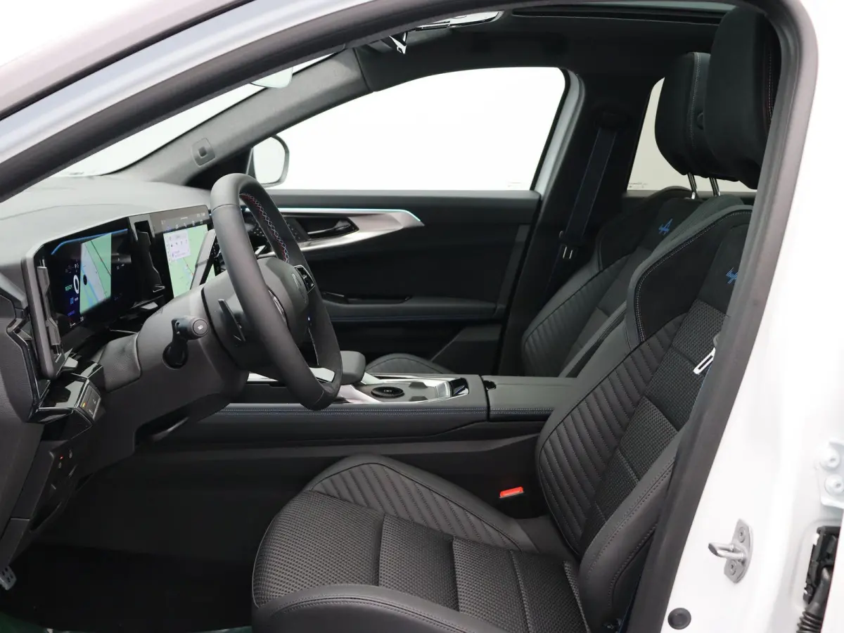 E-Tech full hybrid 200pk esprit Alpine | Vijf jaar garantie | Panoramisch dak | Harman Kardon | All season banden |