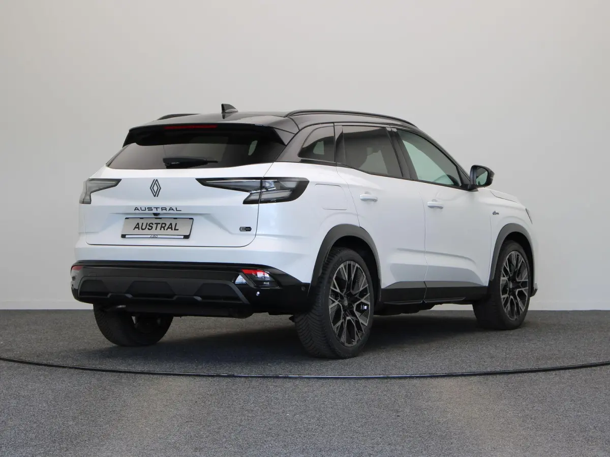E-Tech full hybrid 200pk esprit Alpine | Vijf jaar garantie | Panoramisch dak | Harman Kardon | All season banden |