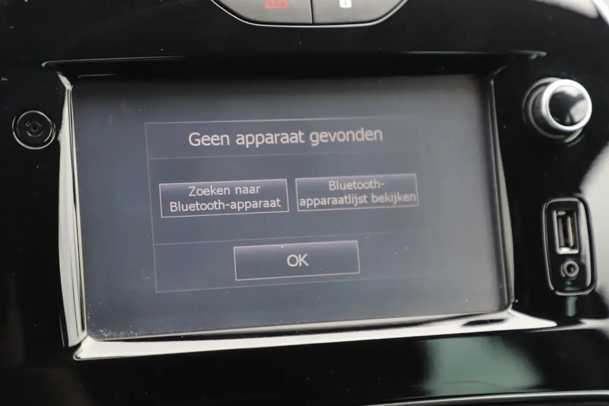 0.9 TCe Limited 16 inch LMV Navigatie Bluetooth Airco Cruise Control LED Parkeersensor