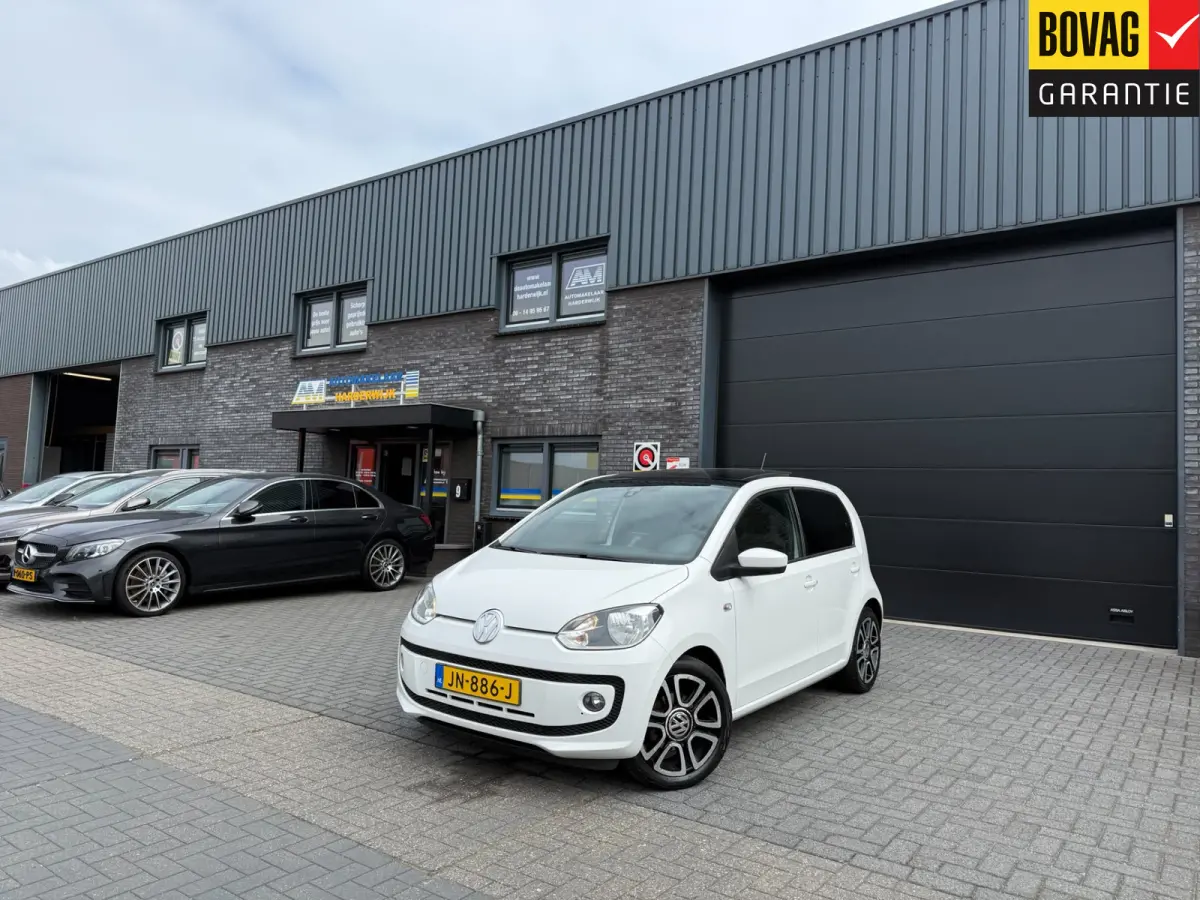 Up! 1.0 high up! BlueMotion | 2E EIGENAAR | 3/6/12MND GARANTIE | PANO | CRUISE | AIRCO | NAVI | FENDER AUDIO |