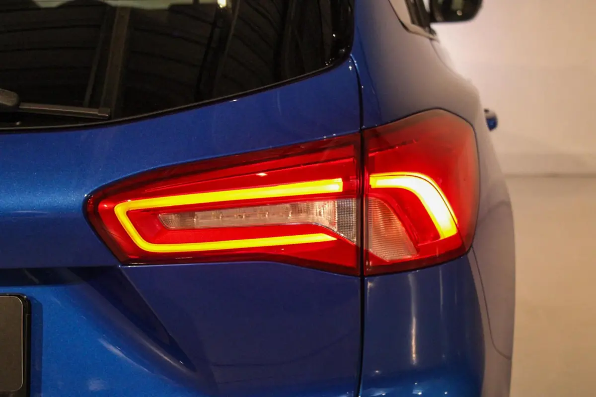 1.5 EcoBoost ST Line Business Automaat