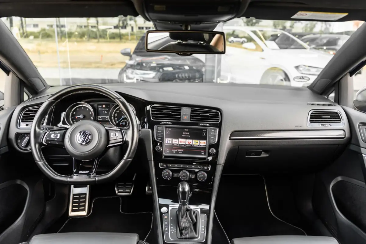 2.0 TSI R 4Motion DSG DCC ACC Keyless