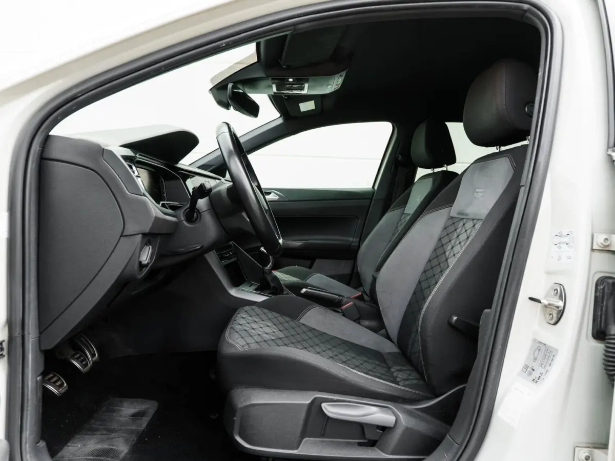 1.0 95pk TSI R-Line Business | Carplay | Full LED | IQ Light | Virutual cockpit