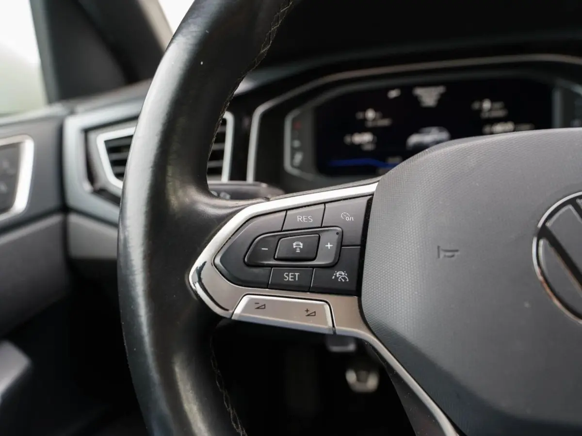 1.0 95pk TSI R-Line Business | Carplay | Full LED | IQ Light | Virutual cockpit