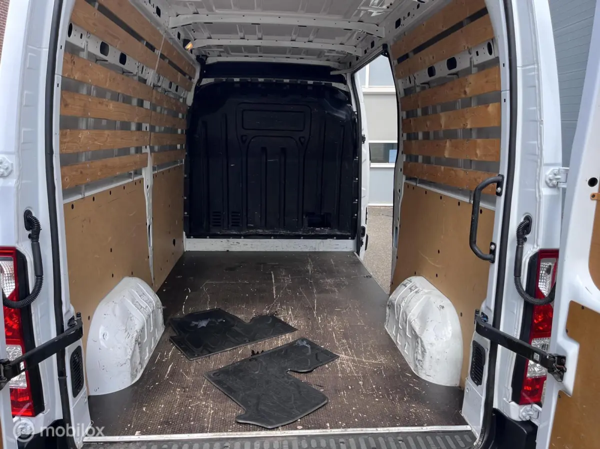 bestel 2.3 Turbo L2H2
