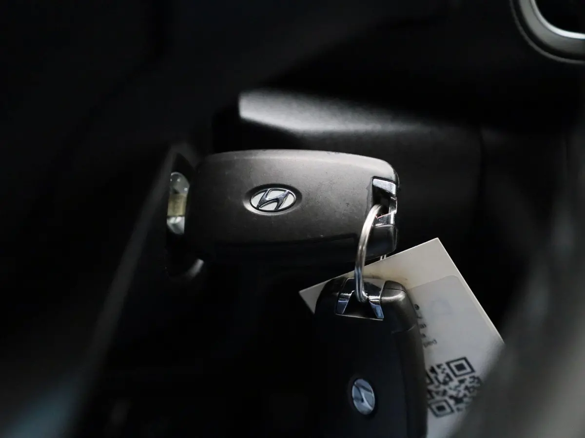 1.6 GDI HEV Comfort | AUTOMAAT | ACHTERUITRIJCAMERA | APPLE CARPLAY - ANDROID AUTO | CLIMATE CONTROL | ADAPTIVE CRUISE CONTROL |