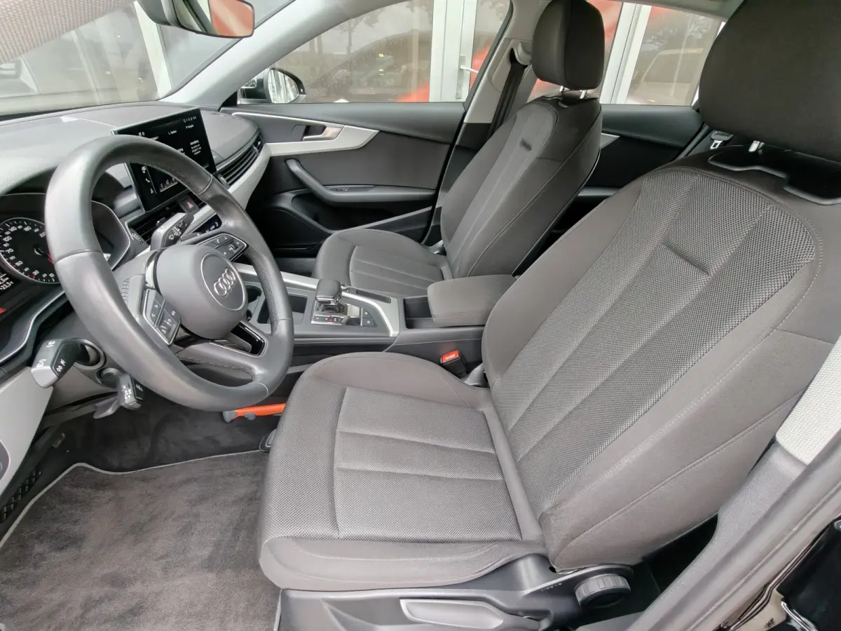 35 TFSI Pro Line / Carplay / 17'' LM / LED / Sensoren V+A