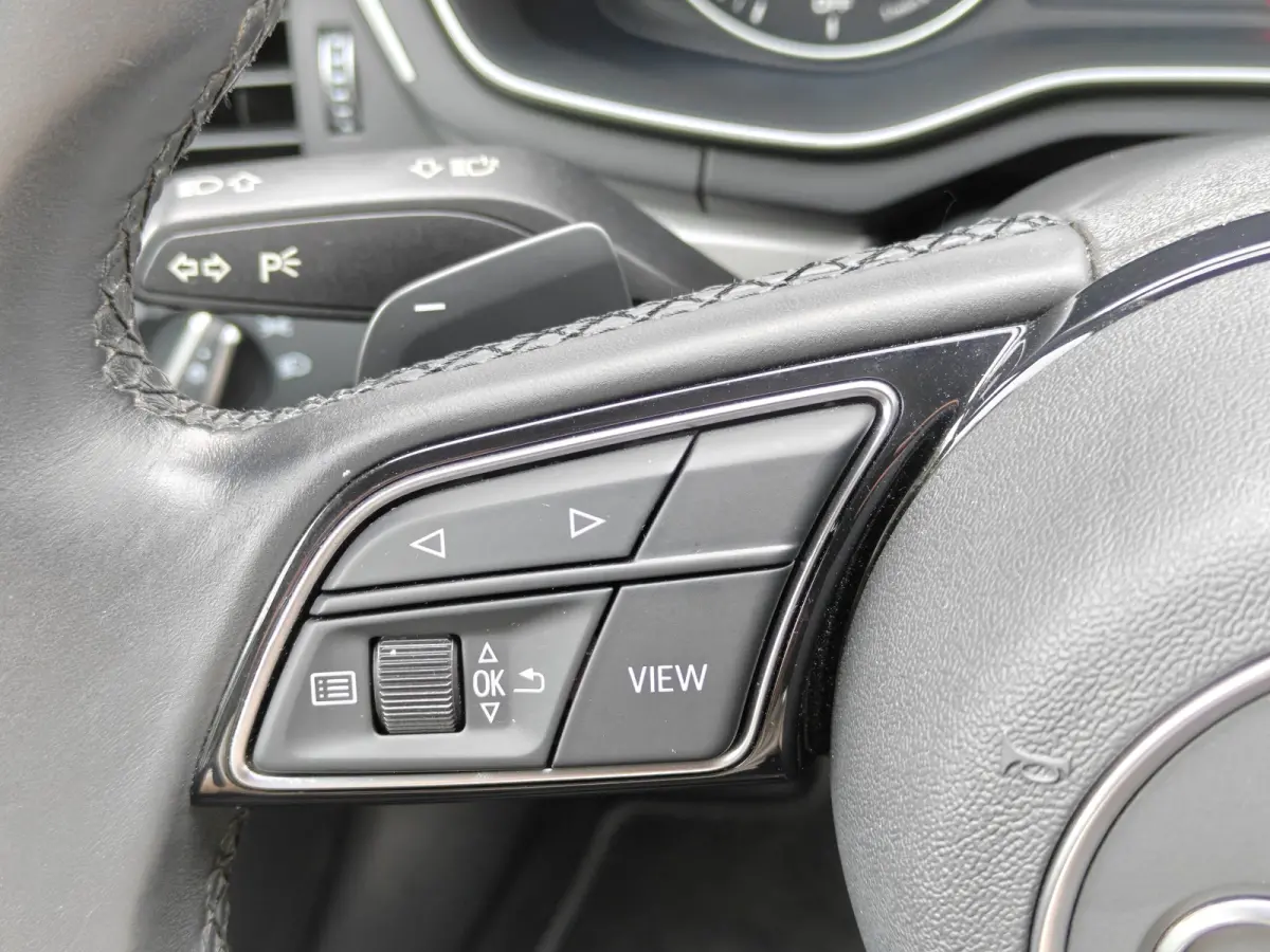 35 TFSI Pro Line / Carplay / 17'' LM / LED / Sensoren V+A