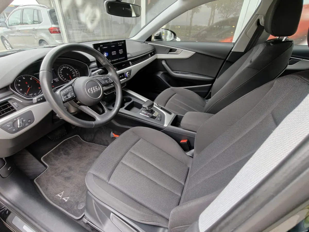 35 TFSI Pro Line / Carplay / 17'' LM / LED / Sensoren V+A