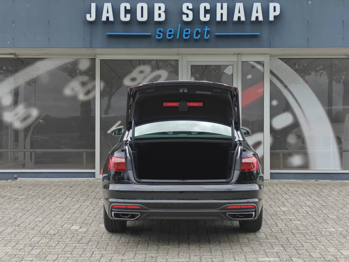 35 TFSI Pro Line / Carplay / 17'' LM / LED / Sensoren V+A