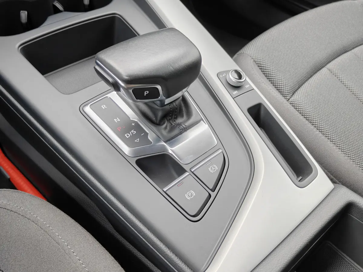 35 TFSI Pro Line / Carplay / 17'' LM / LED / Sensoren V+A