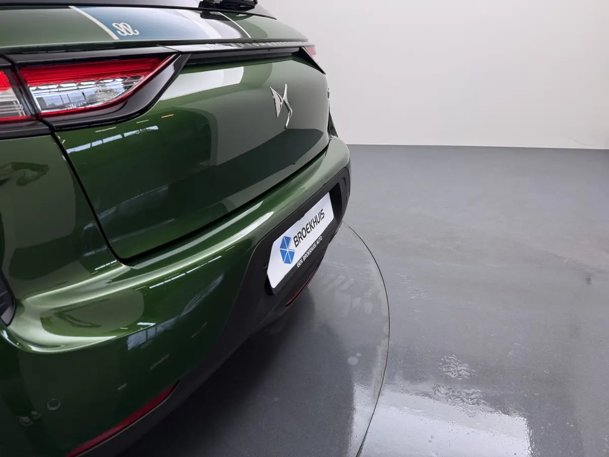 Maison Sarah Lavoine | 17" lichtmetalen velgen DUBLIN | DS Iris Navigatie System | Parkeersensoren achter