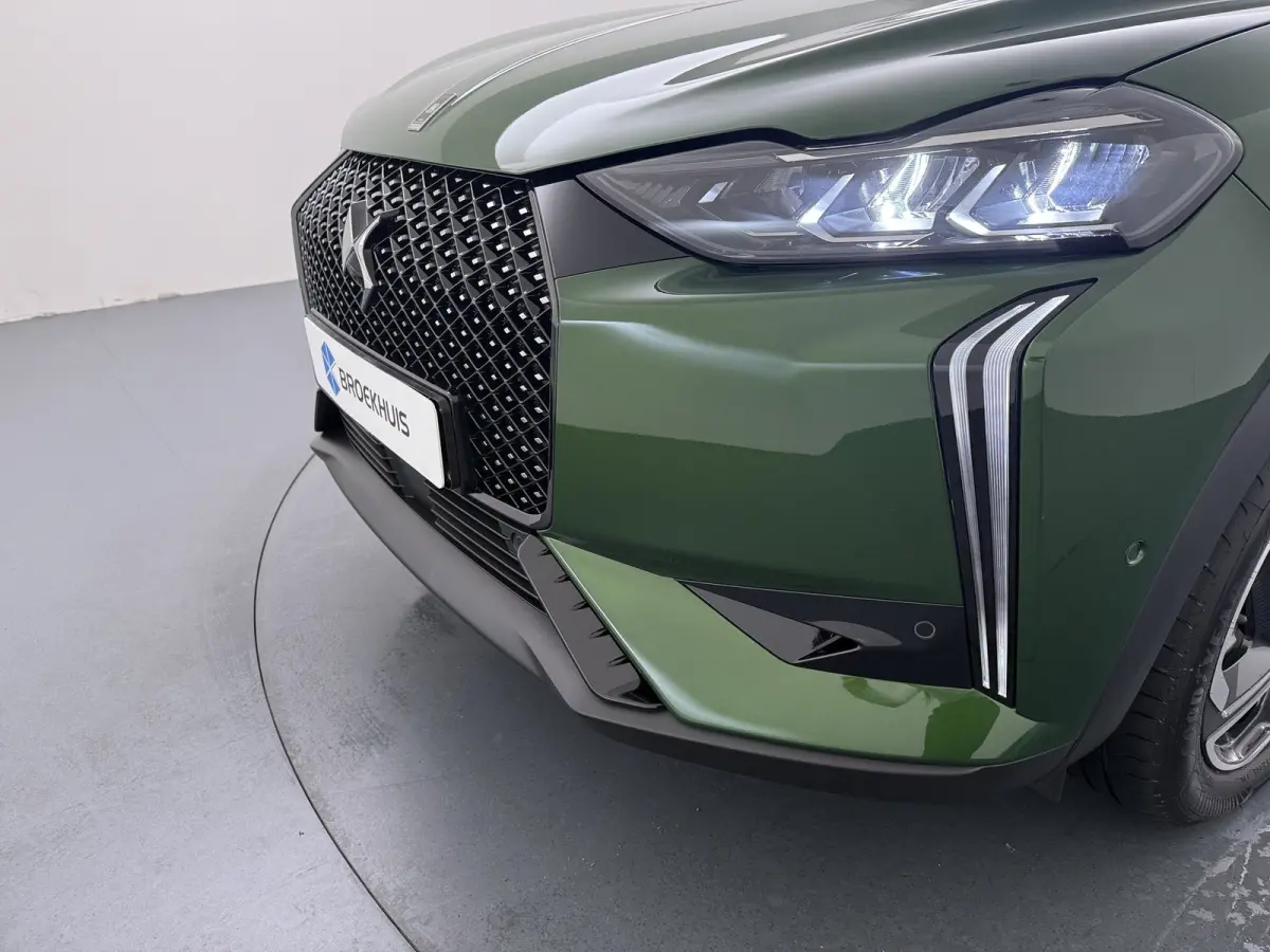 Maison Sarah Lavoine | 17" lichtmetalen velgen DUBLIN | DS Iris Navigatie System | Parkeersensoren achter