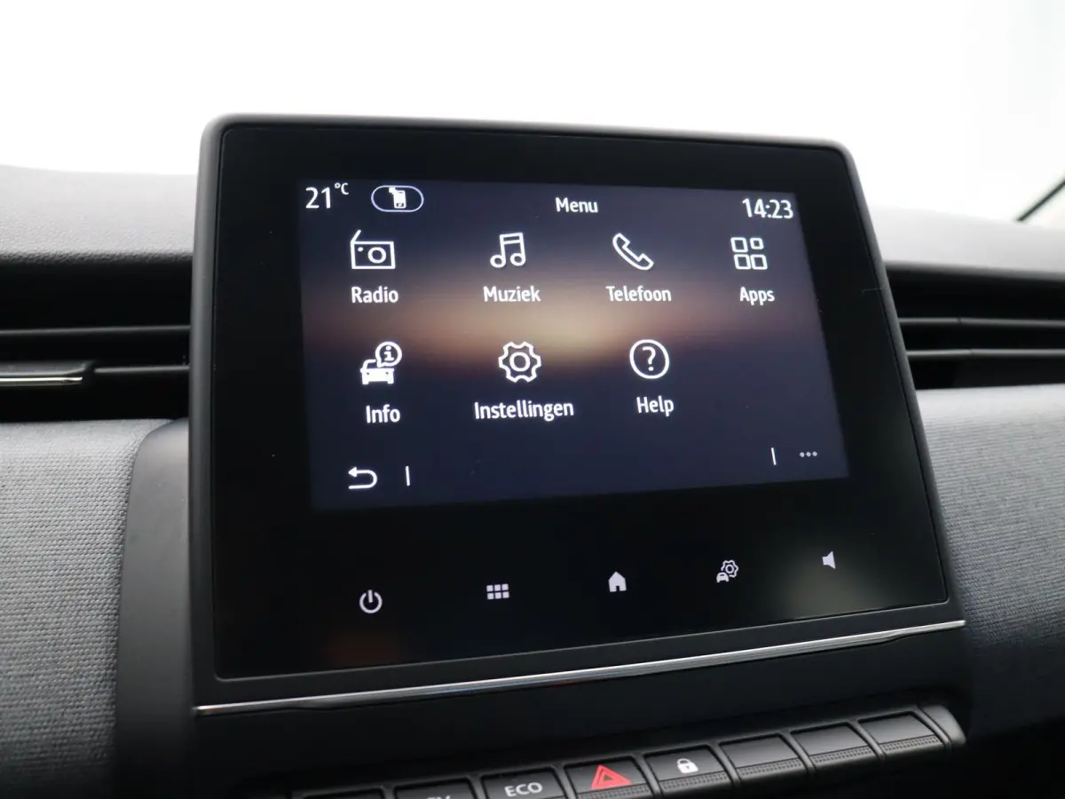 E-Tech Full Hybrid 145pk evolution | Parkeersensoren achter | Apple carplay | Airco | Cruise Control |